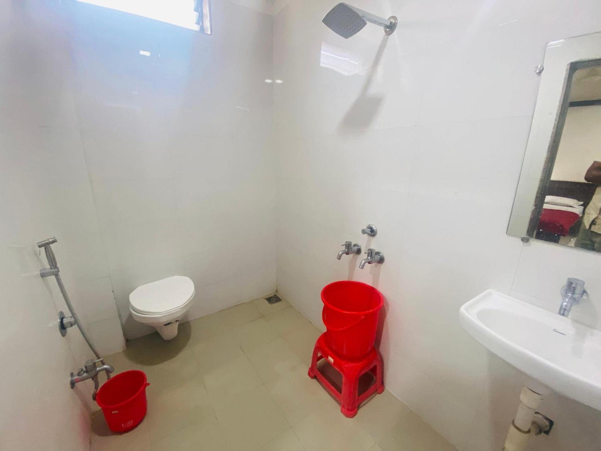 Hotel Sai Bhawani Shirdi Ngoại thất bức ảnh